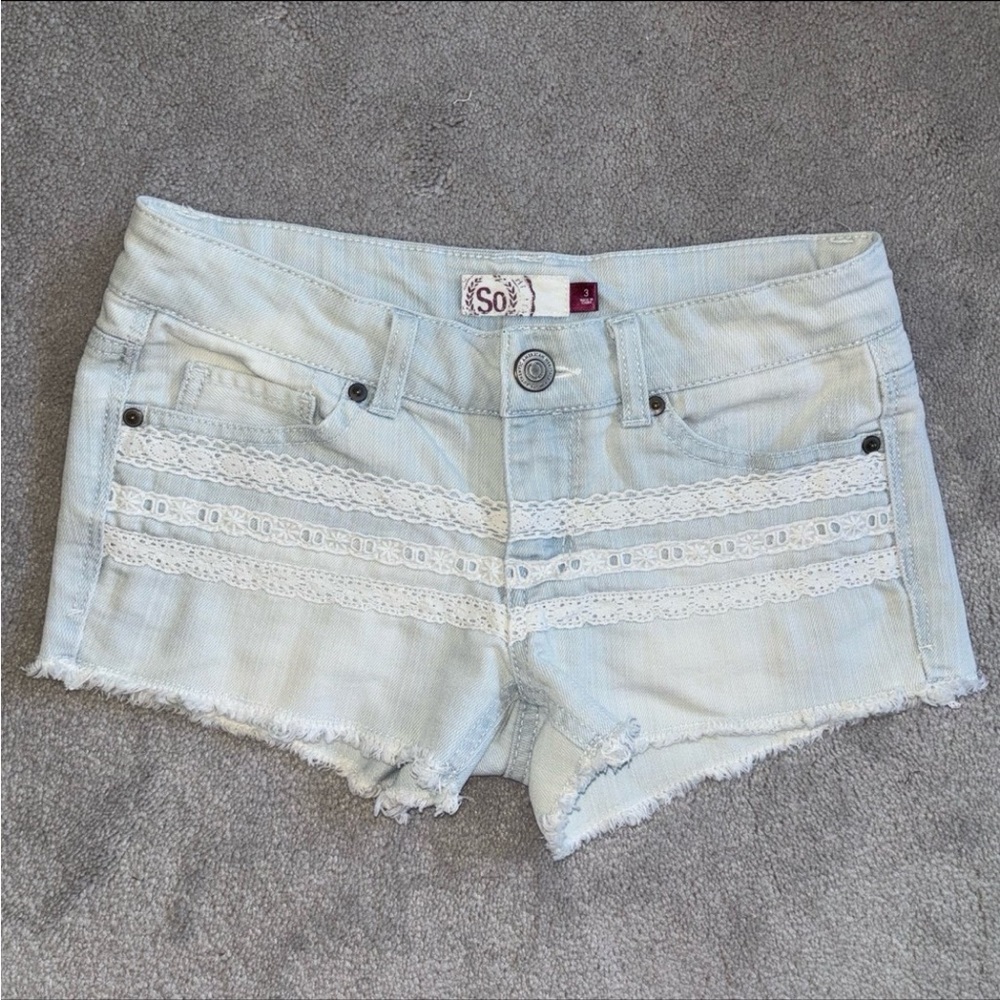 SO light wash denim mini shorts with lace detail